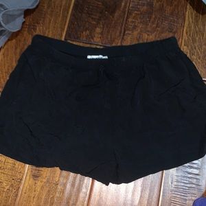 Garage xs flowy shorts